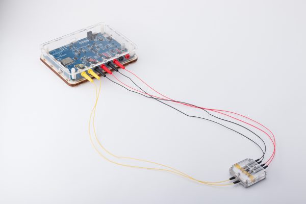 Current/voltage device and data logger